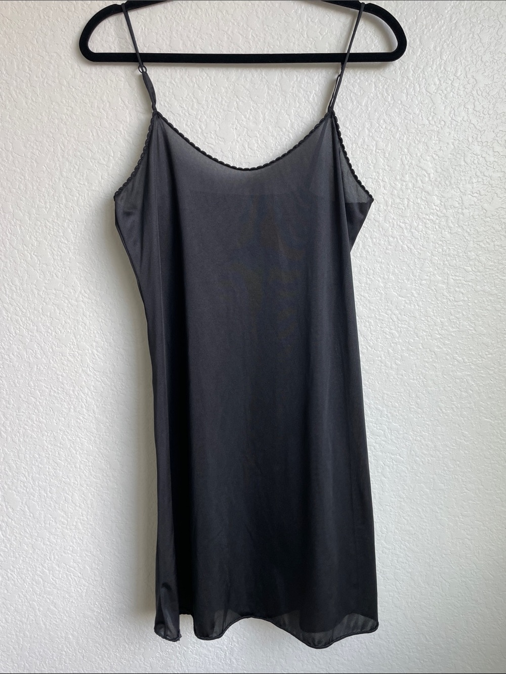 vassarette Black Satin Chemise with Adjustablew Straps • size 34 20”
